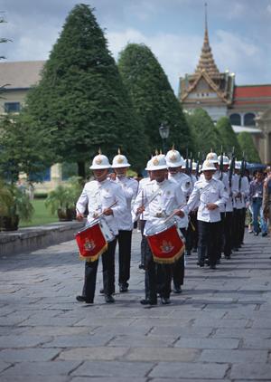 京都で快適な滞在を実現する東横INN京都四条大宮の魅力と詳細情報